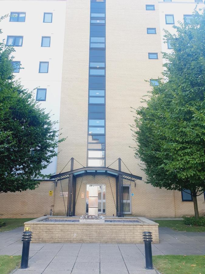 Luxury Canary Wharf Apartment With Free Parking London Exterior photo