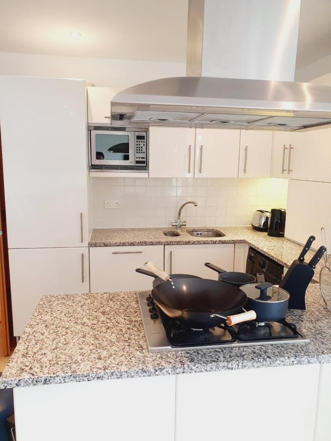 Luxury Canary Wharf Apartment With Free Parking London Exterior photo