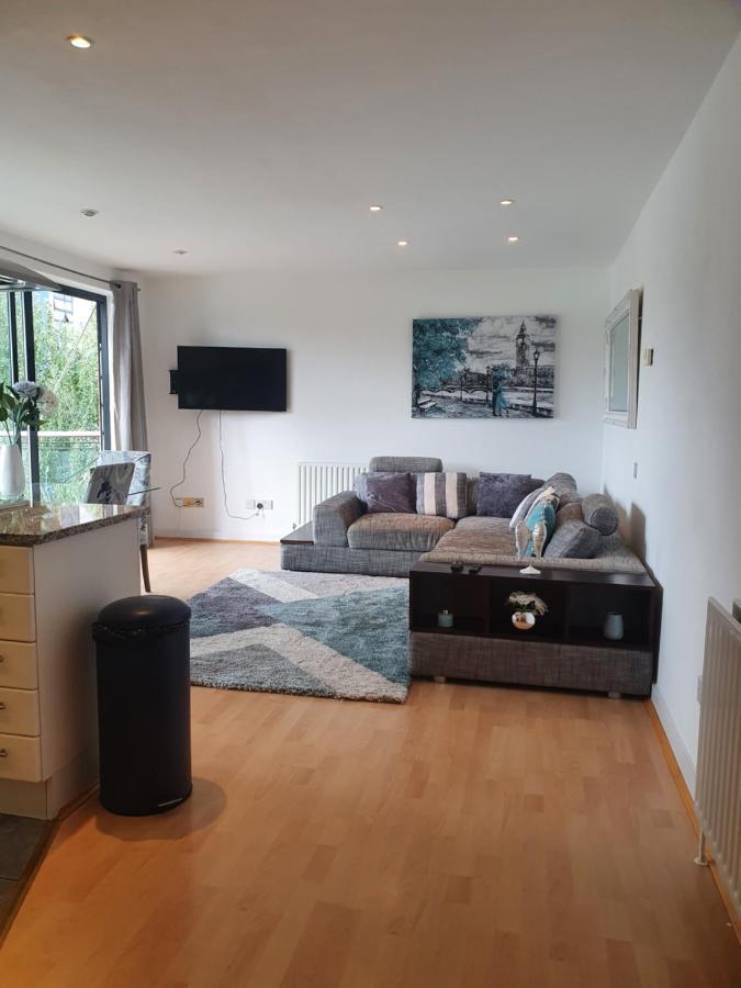 Luxury Canary Wharf Apartment With Free Parking London Exterior photo